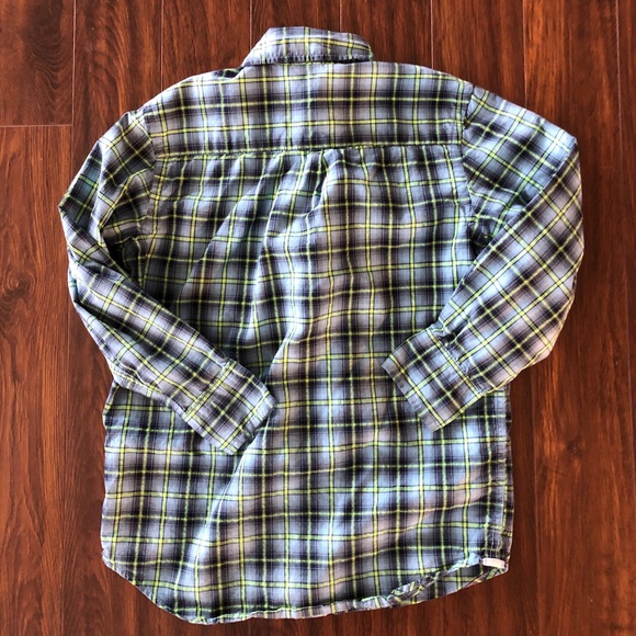 Gap kids plaid button down shirt 6-7 - Picture 3 of 3